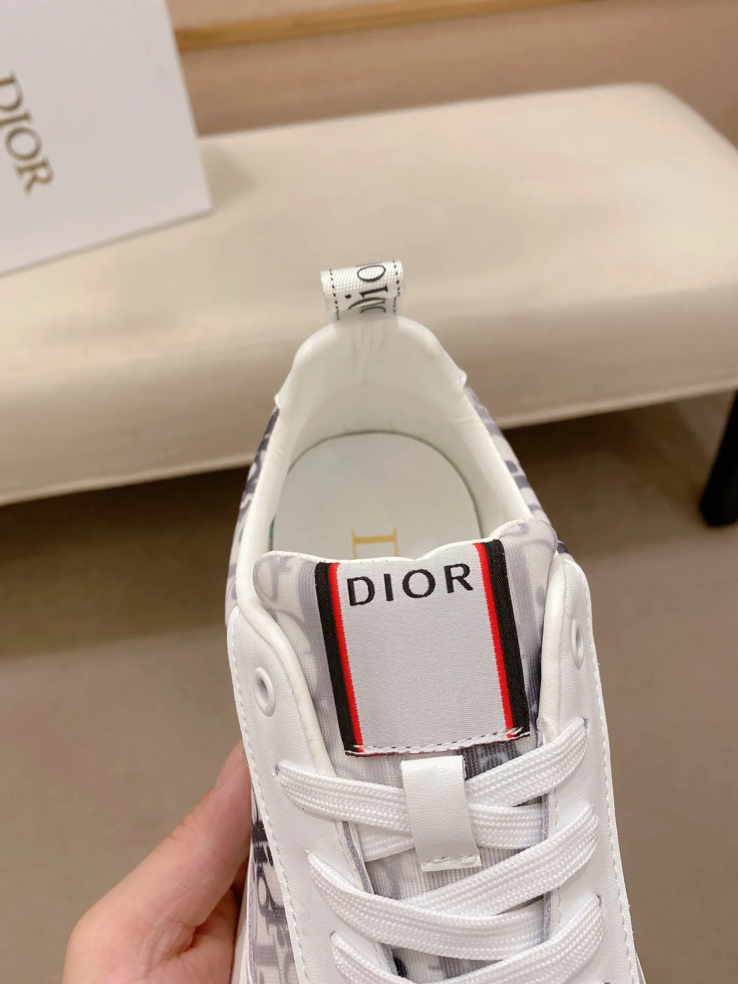 Factory price: 420💰[Dior·Dior] New casual sports style men's shoes, new spring and summer design, perfect workmanship, lace-up lazy style to create wardrobe quality, upper: imported cowhide, sheepskin lining is soft and comfortable, ultra-light TPU wear-resistant outsole, simple, versatile fashion men's shoes, excellent color code number 38--44. (Can be customized for 45 non-refundable)